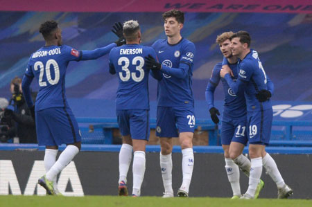 决定费尔明回归的关键日：巴萨中场迎来生死时刻