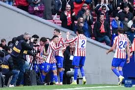 尼克斯击败雄鹿成功晋级，近7场两队对决尼克斯6胜1负