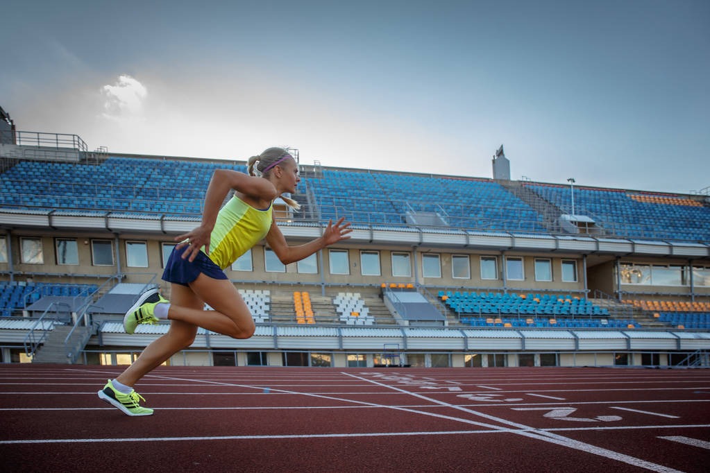 [NBA]卡斯尔假投真传 文班亚马空接暴扣