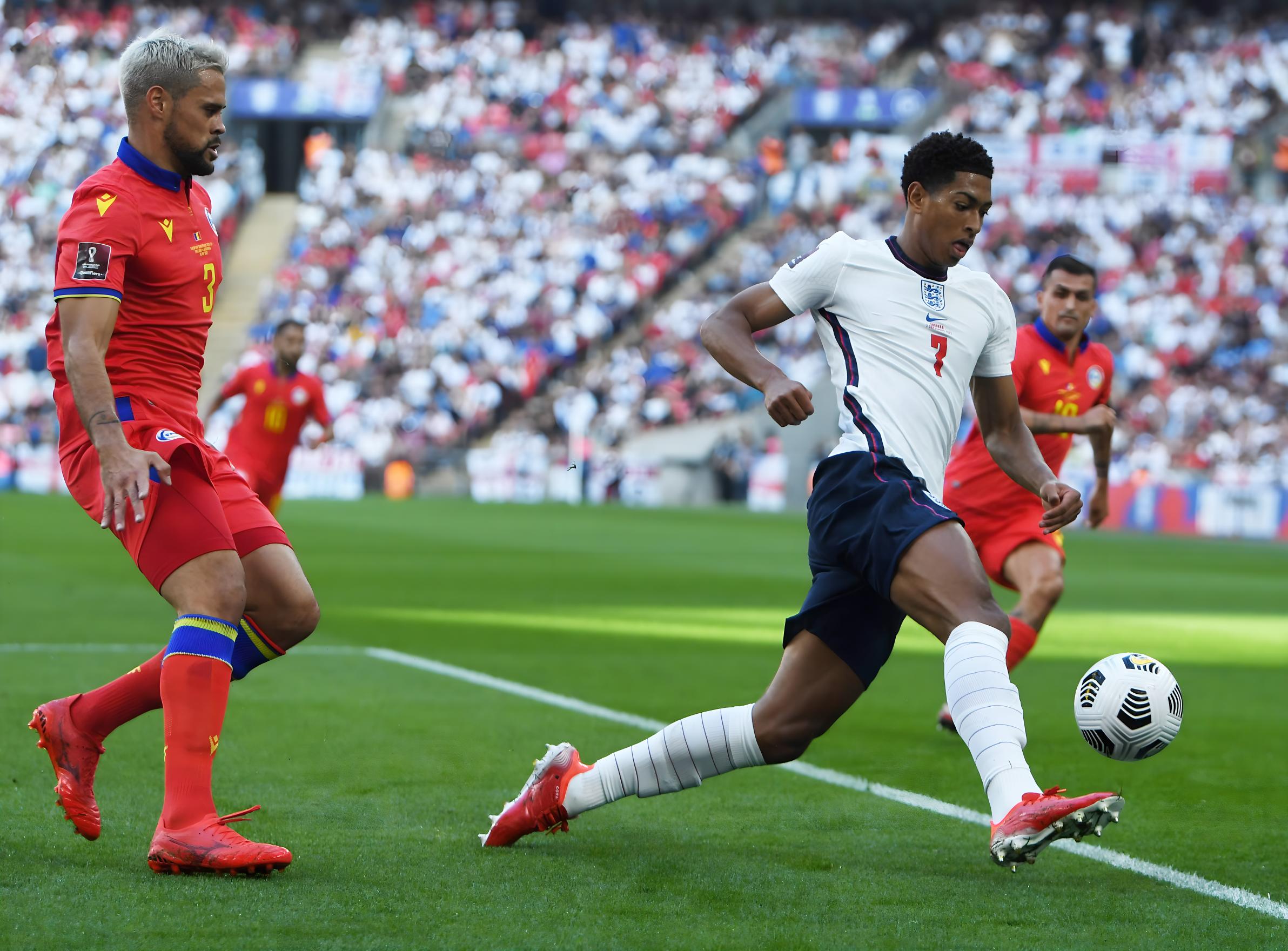 线队中逐渐 线队中逐渐