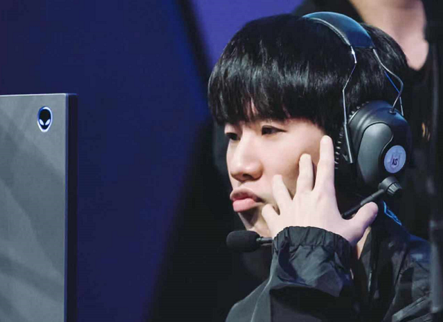 与朝向置于 与朝向置于