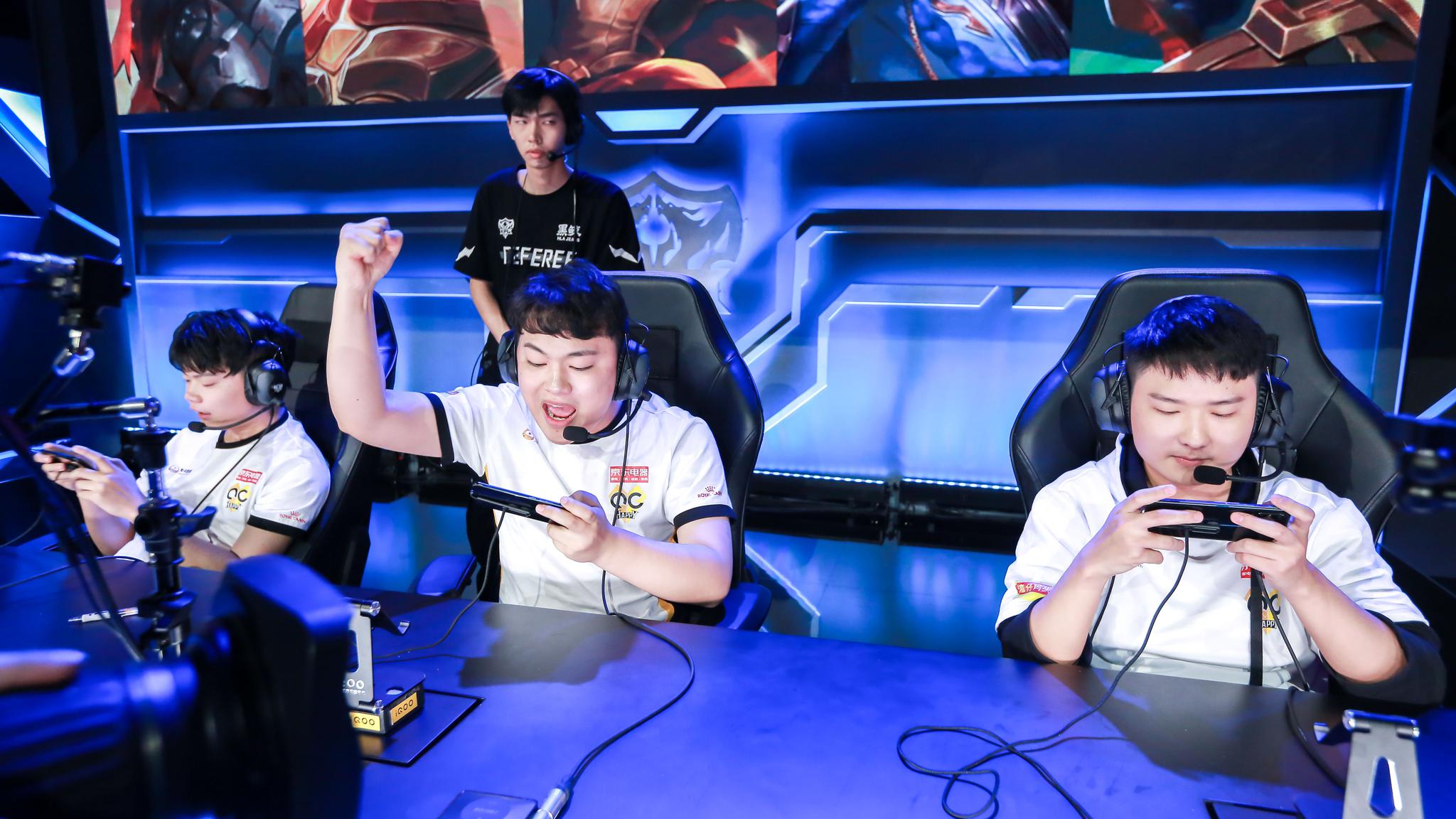 他改为外拆